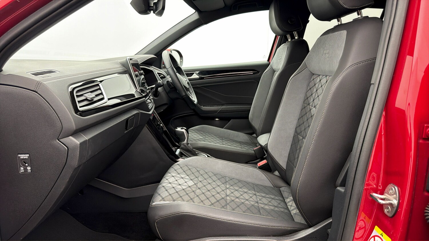 Used Volkswagen T-Roc 2023 for sale - 78159768: Photo 13