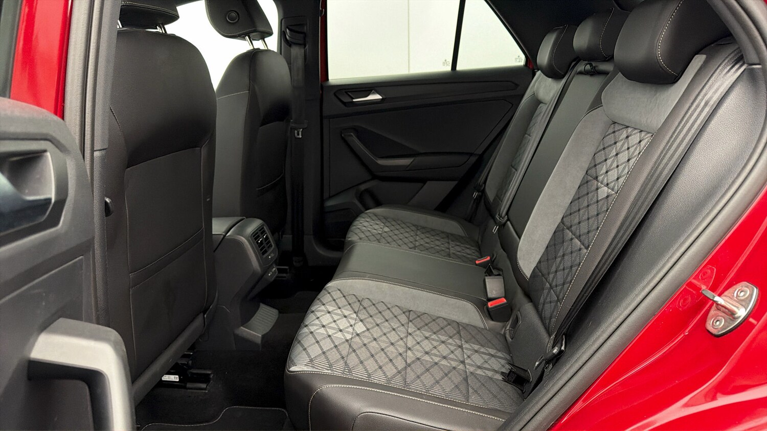 Used Volkswagen T-Roc 2023 for sale - 78159768: Photo 15