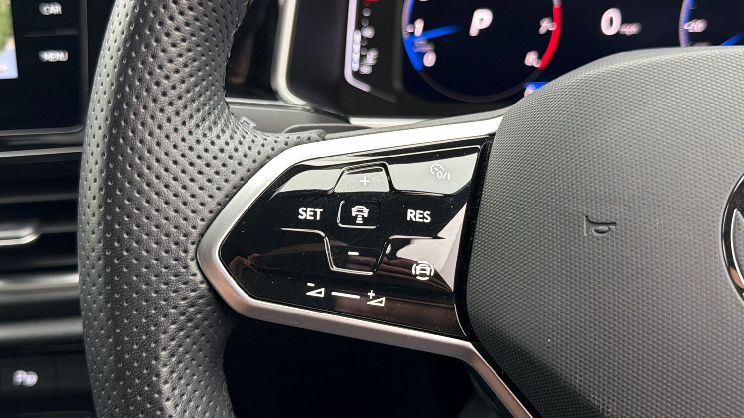 Used Volkswagen T-Roc 2023 for sale - 78159768: Photo 23