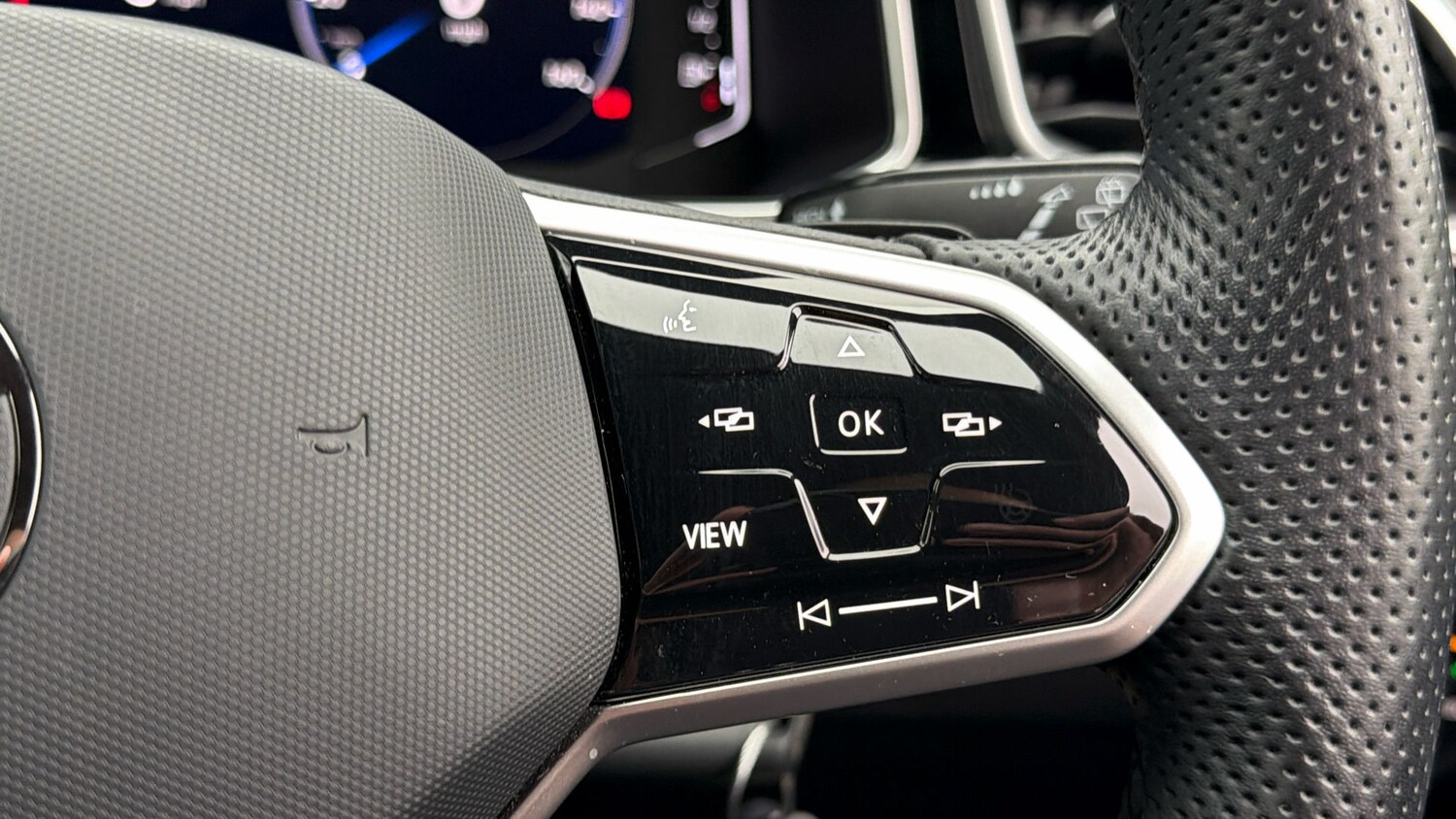 Used Volkswagen T-Roc 2023 for sale - 78159768: Photo 24