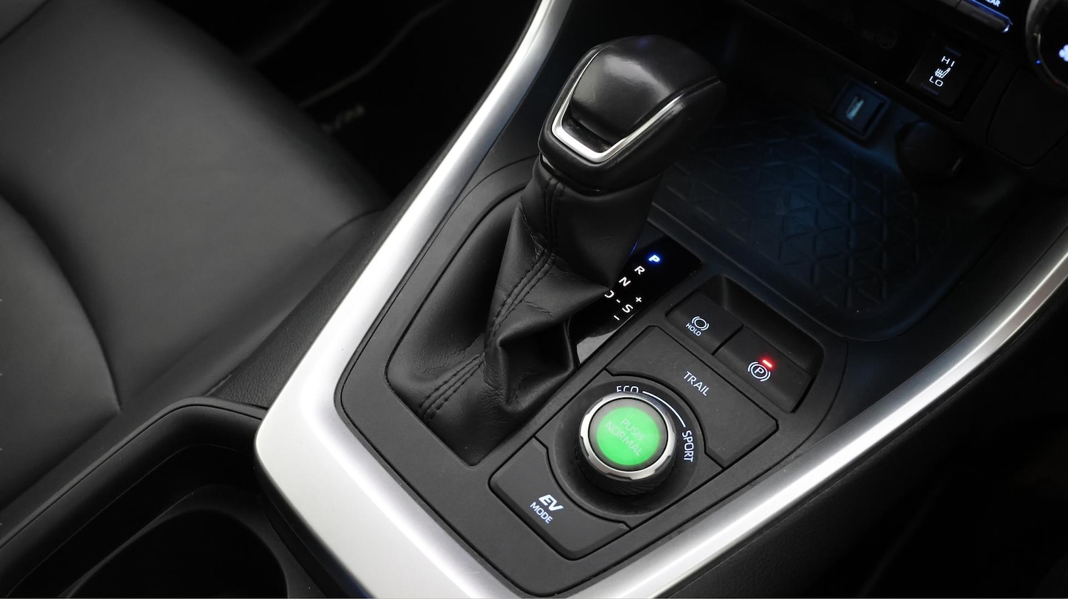 Used Toyota RAV4 2020 for sale - 76633780: Photo 23