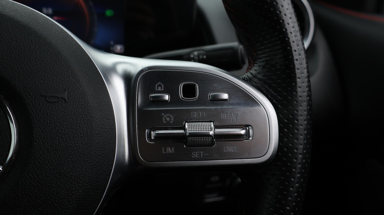 Used Mercedes-Benz GLB 2021 for sale - 76381012: Photo 27