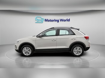 Used Volkswagen T-Roc 2023 for sale - 78788701: Photo