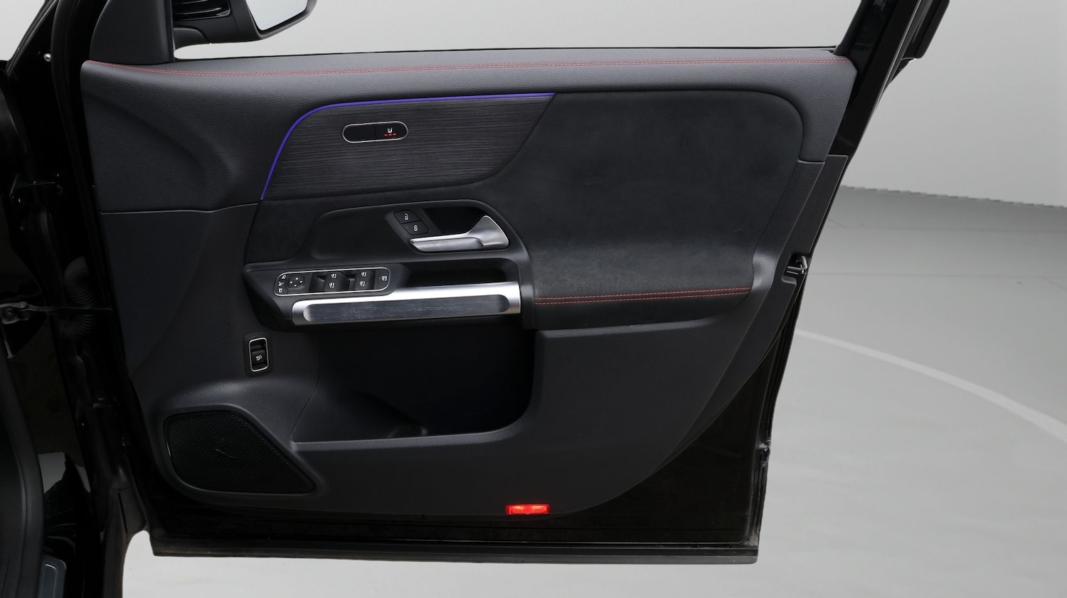 Used Mercedes-Benz EQB 2023 for sale - 77516639: Photo 15