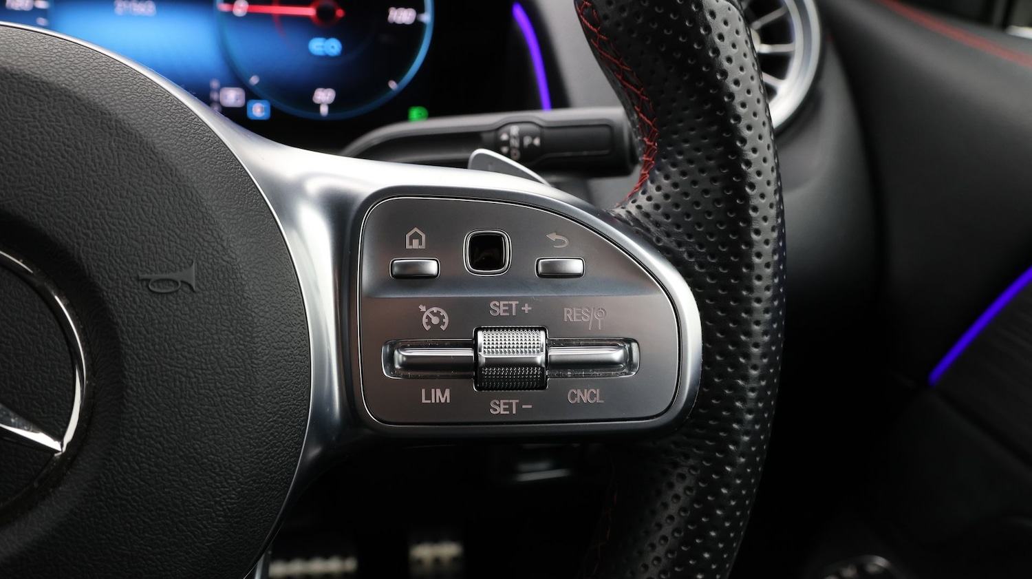 Used Mercedes-Benz EQB 2023 for sale - 77516639: Photo 30