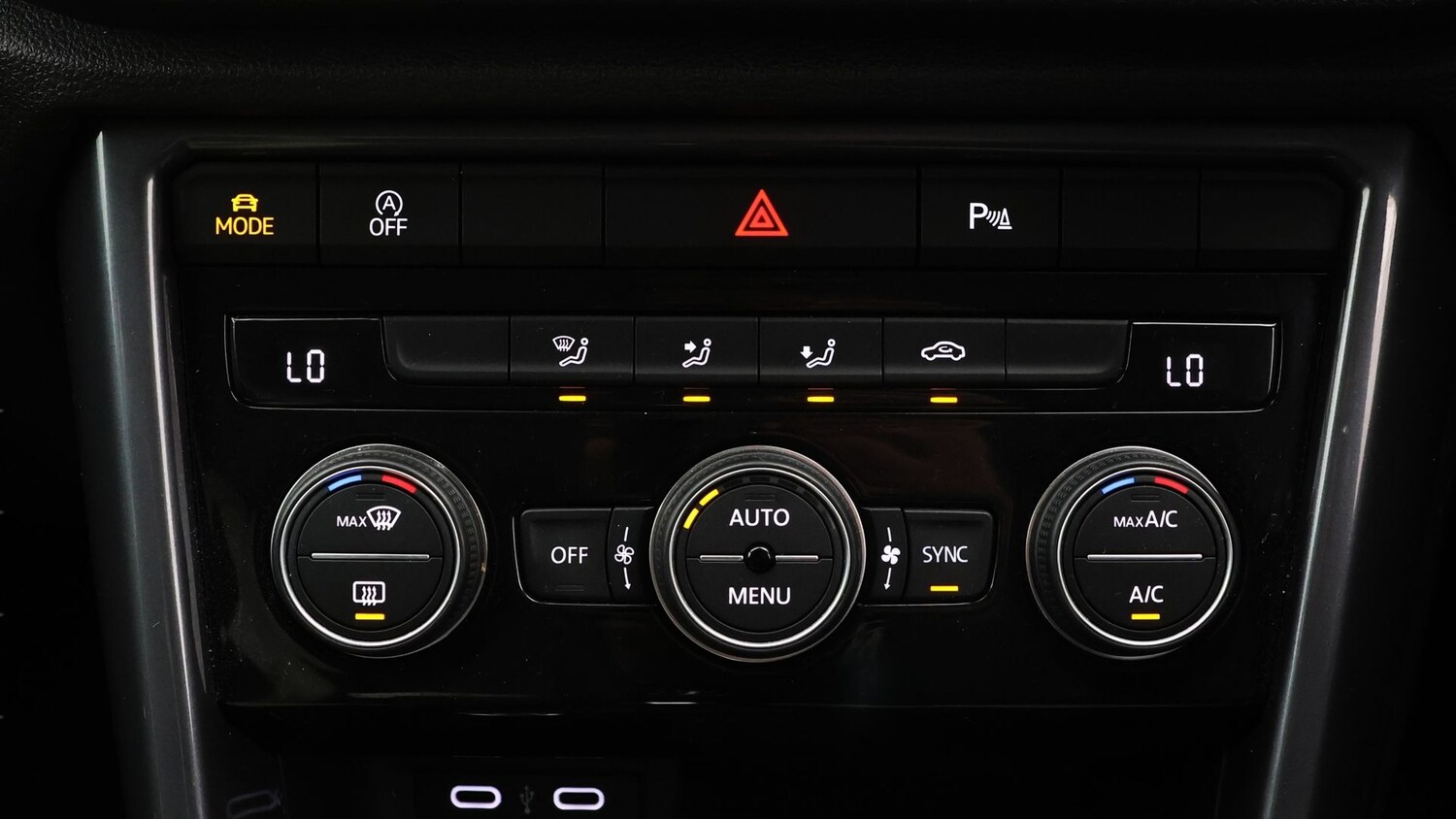 Used Volkswagen T-Roc 2021 for sale - 77747524: Photo 12