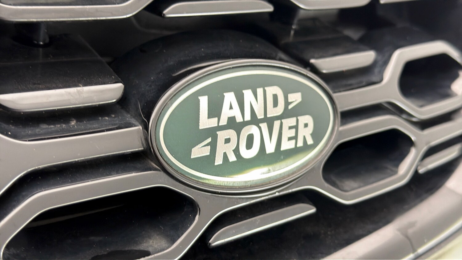 Used Land Rover Discovery Sport for sale - 78106097: Photo 22