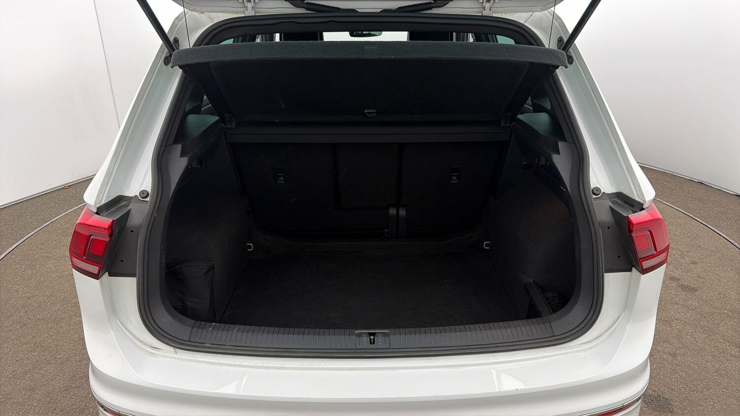 Used Volkswagen Tiguan for sale - 78091748: Photo 16