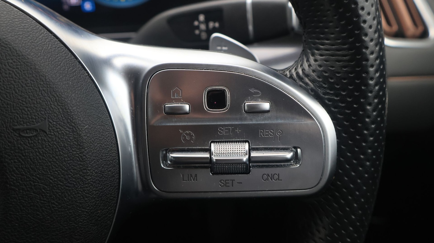 Used Mercedes-Benz EQC 2022 for sale - 77451352: Photo 25