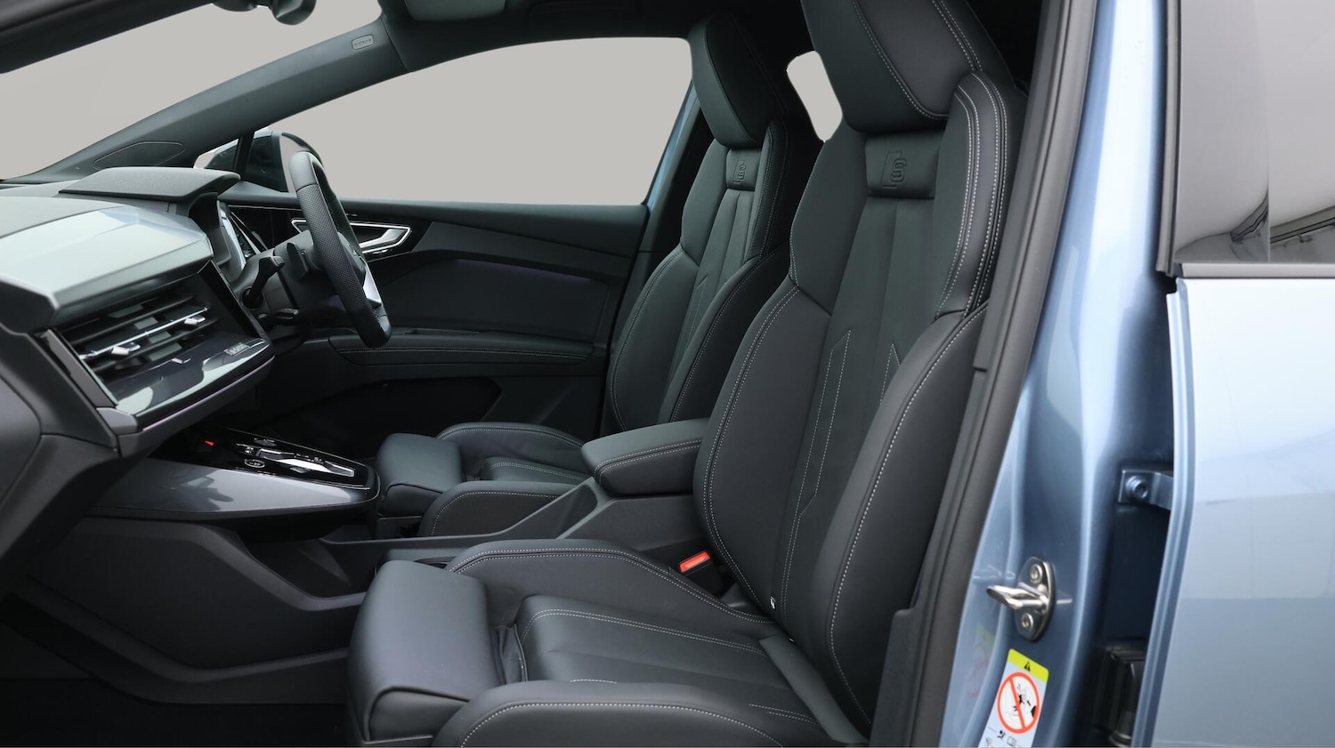 Used Audi Q4 e-tron 2024 for sale - 76084513: Photo 15