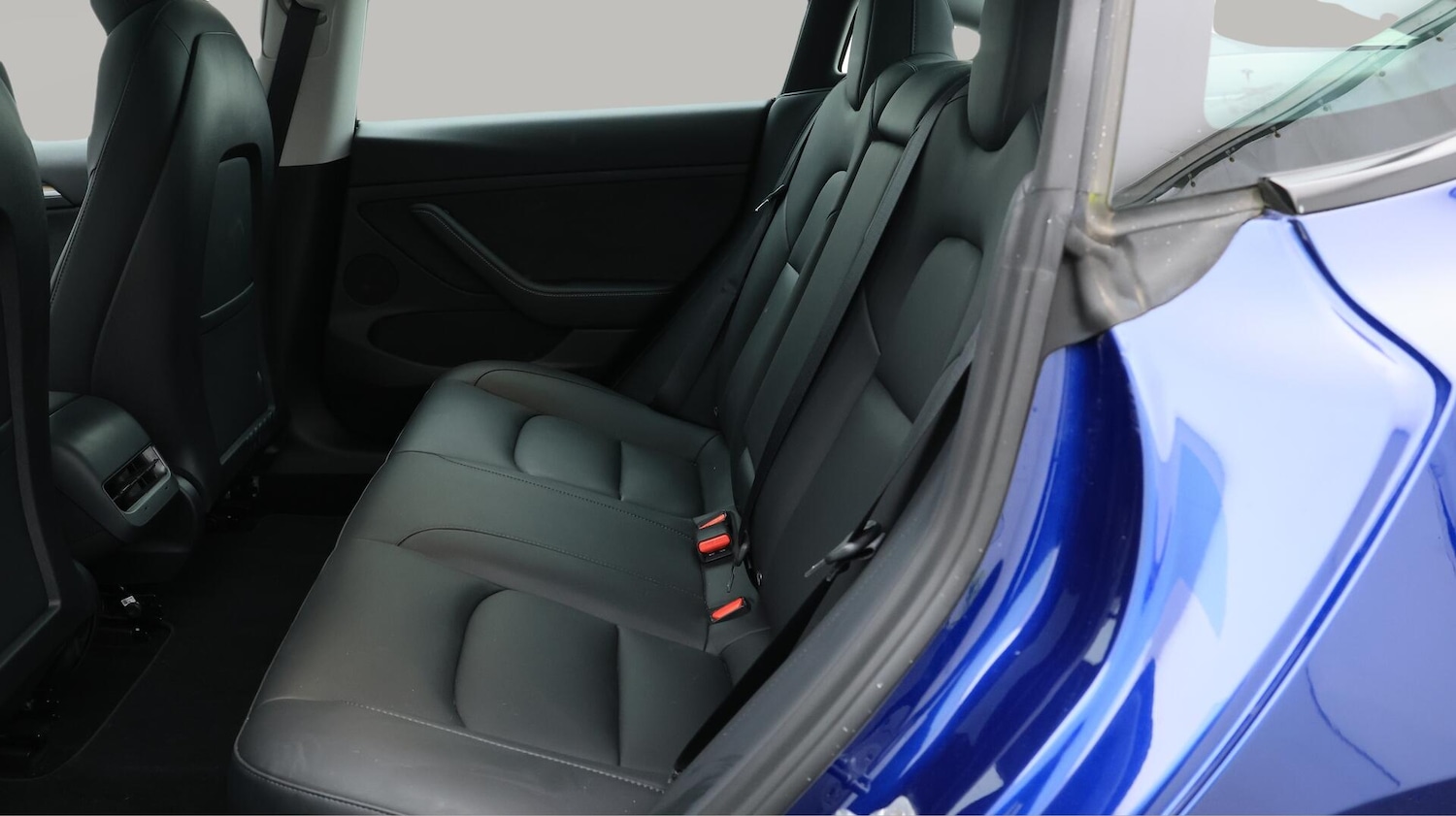 Used Tesla Model 3 2021 for sale - 76153201: Photo 17