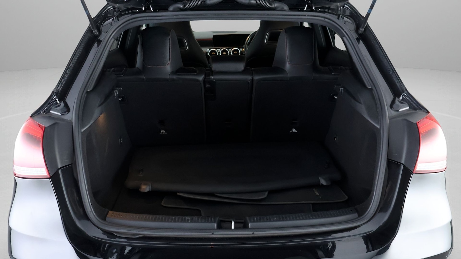 Used Mercedes-Benz A-Class 2021 for sale - 77675358: Photo 17