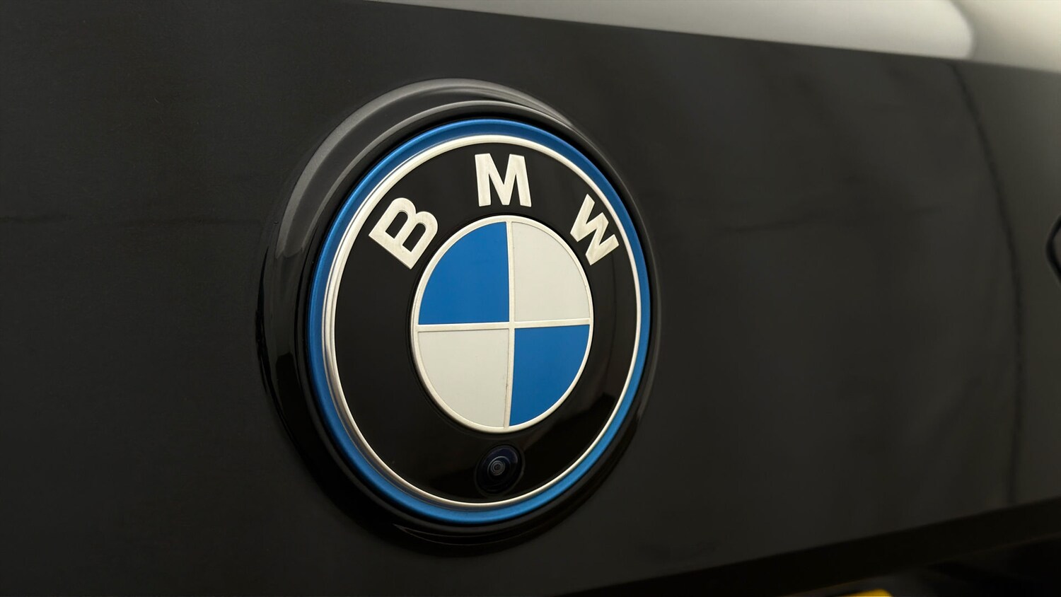 Used BMW iX 2022 for sale - 77946880: Photo 19