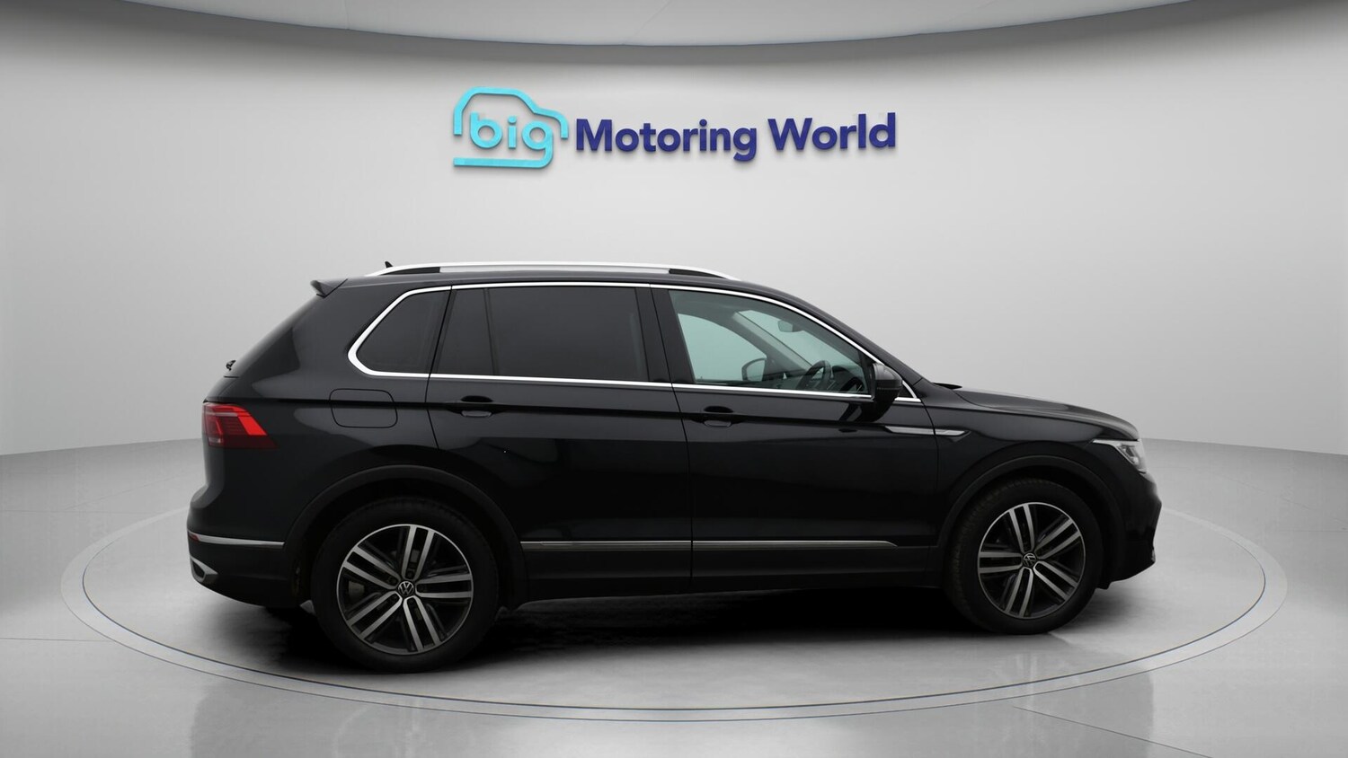Used Volkswagen Tiguan for sale - 76388988: Photo 9