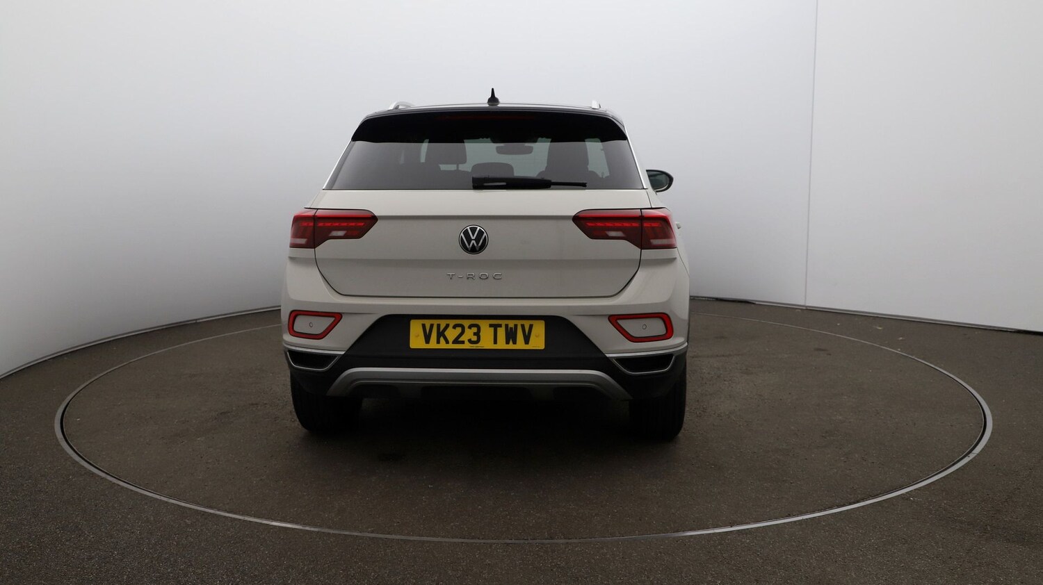 Used Volkswagen T-Roc for sale - 76809958: Photo 50