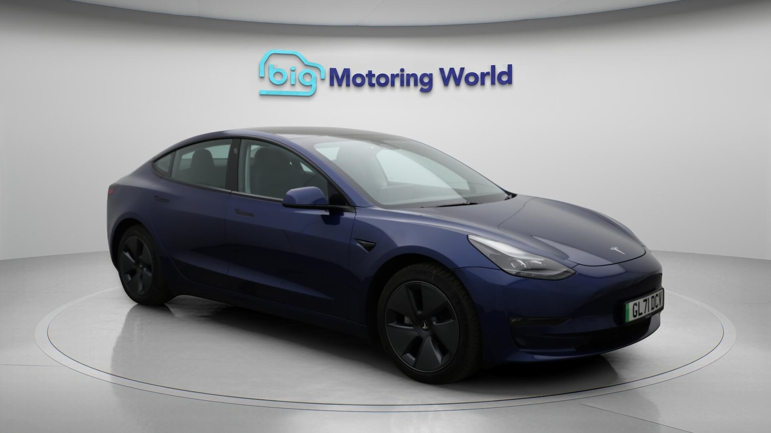 Used Tesla Model 3 2021 for sale - 76743132: Photo 2