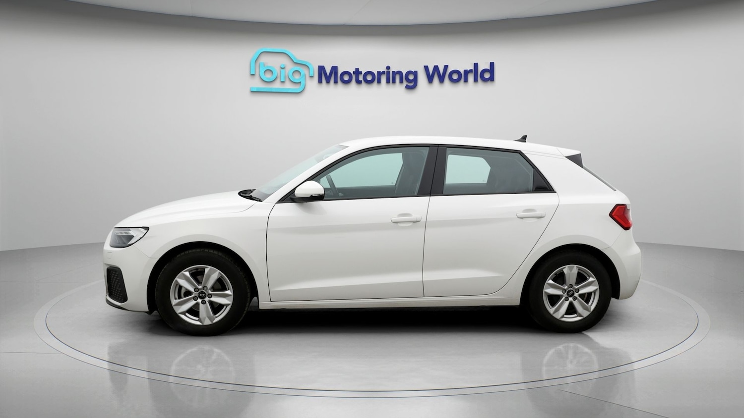 Used Audi A1 for sale - 77335722: Photo 4