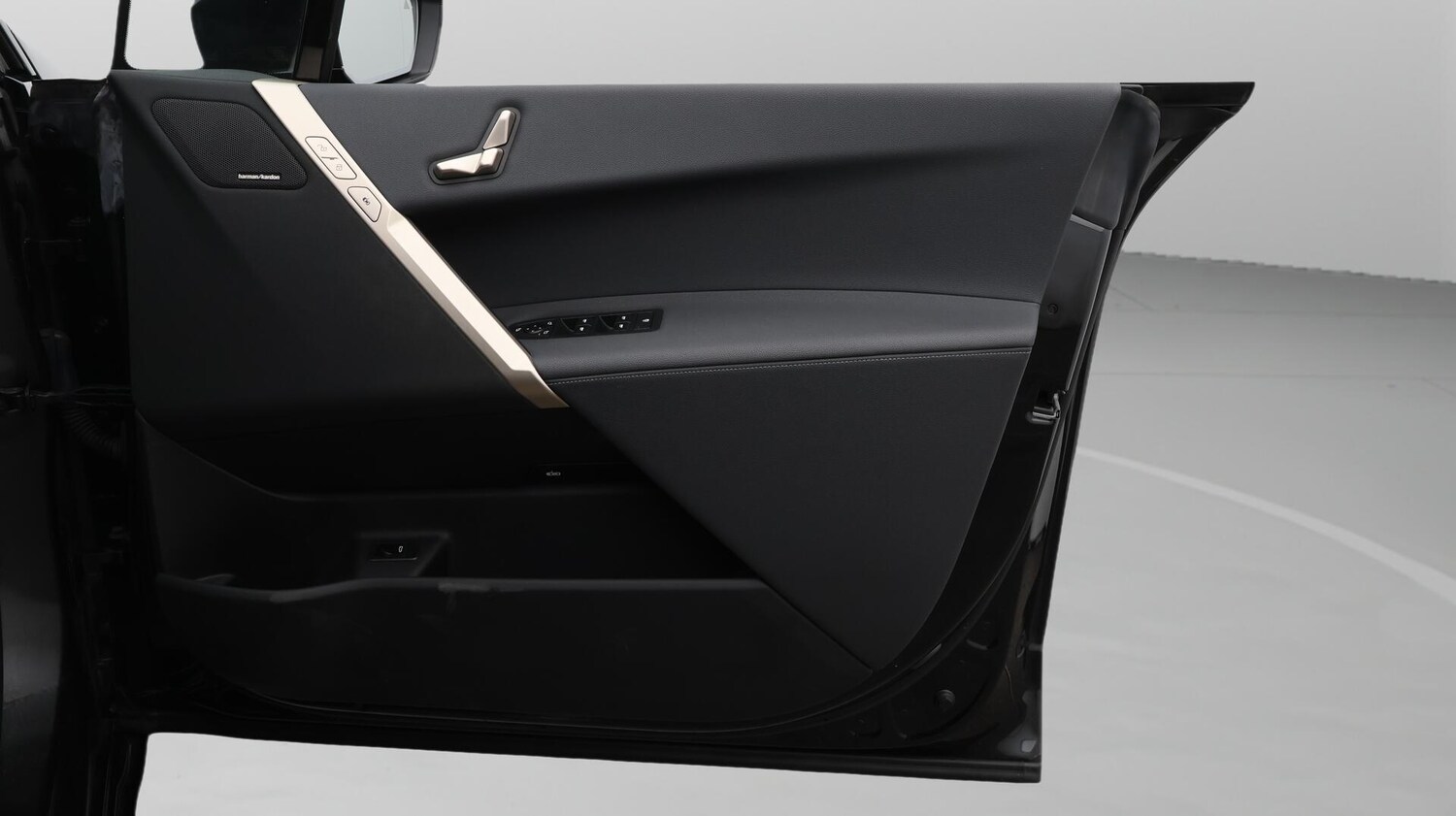 Used BMW iX 2022 for sale - 76659307: Photo 16