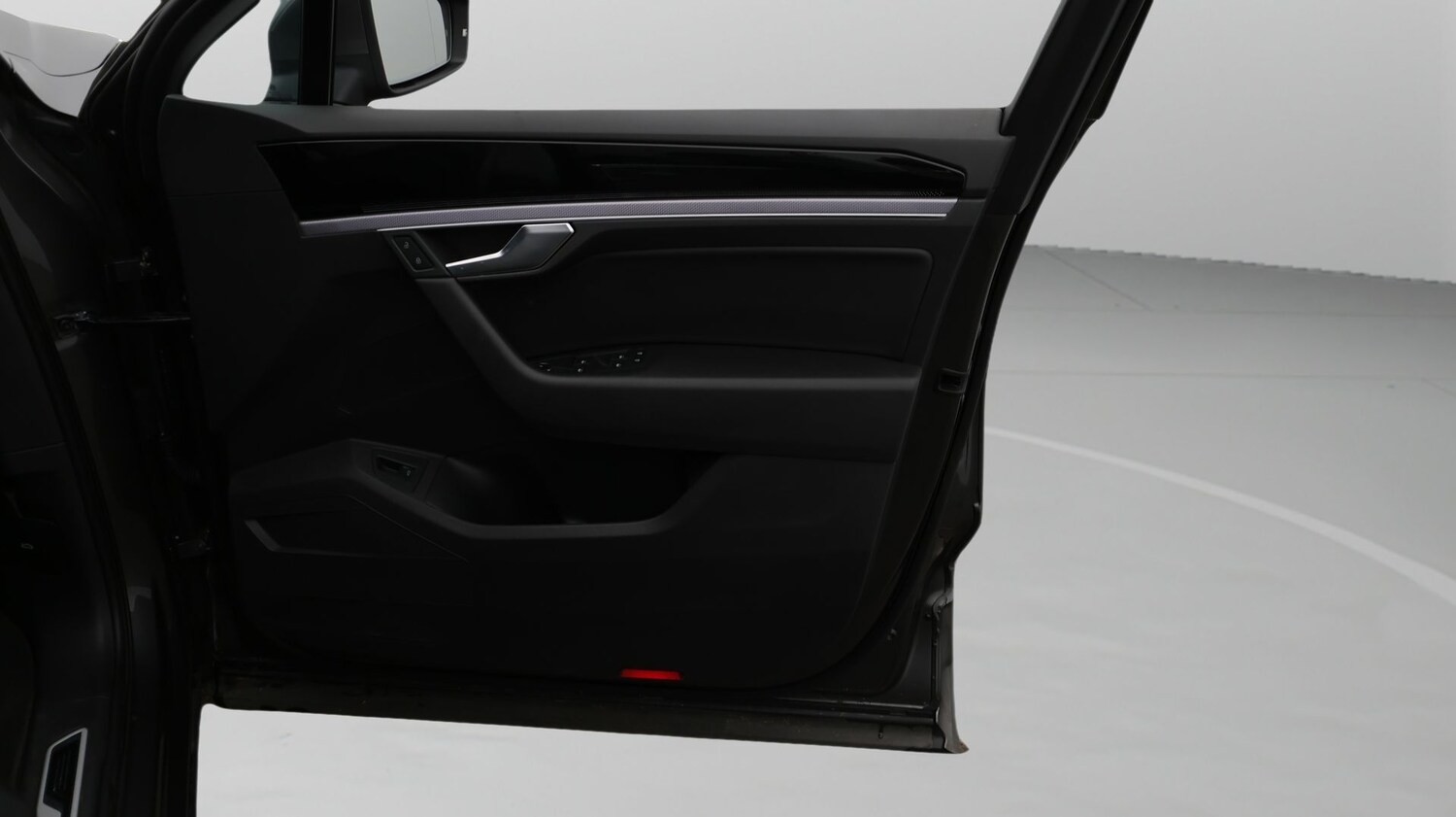 Used Volkswagen Touareg 2023 for sale - 77931432: Photo 15