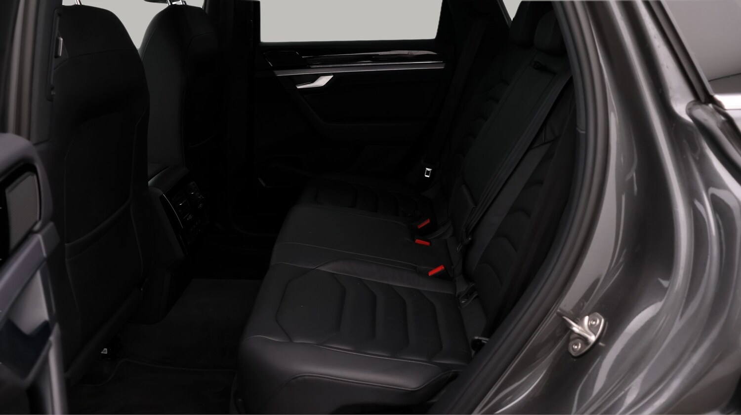 Used Volkswagen Touareg 2023 for sale - 77931432: Photo 16