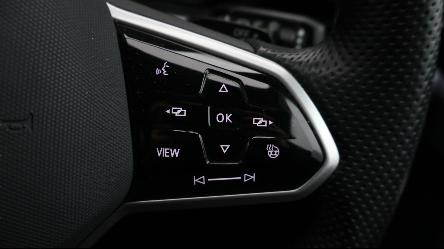 Used Volkswagen Touareg 2023 for sale - 77931432: Photo 22