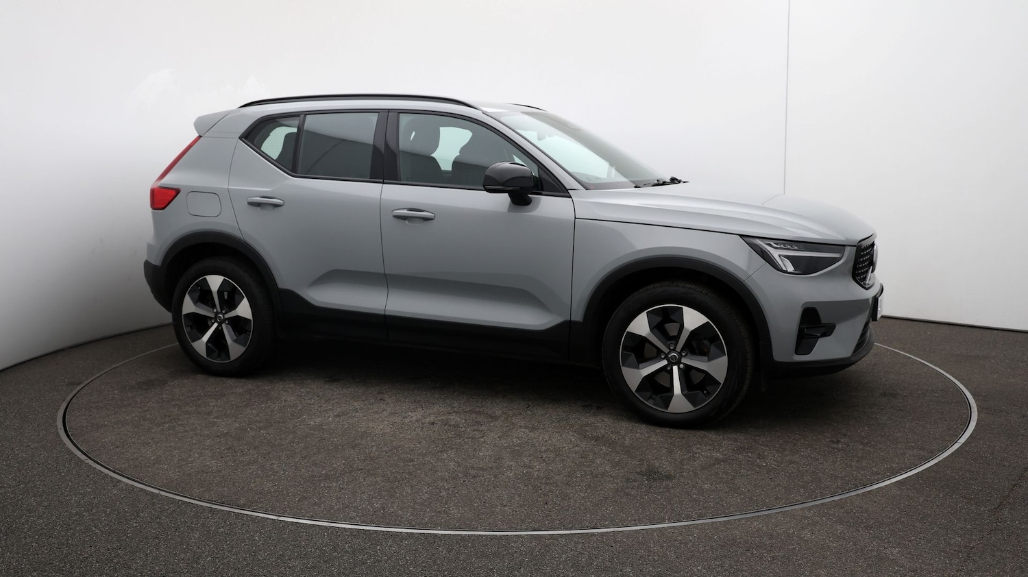 Used Volvo XC40 2025 for sale - 76810622: Photo 37