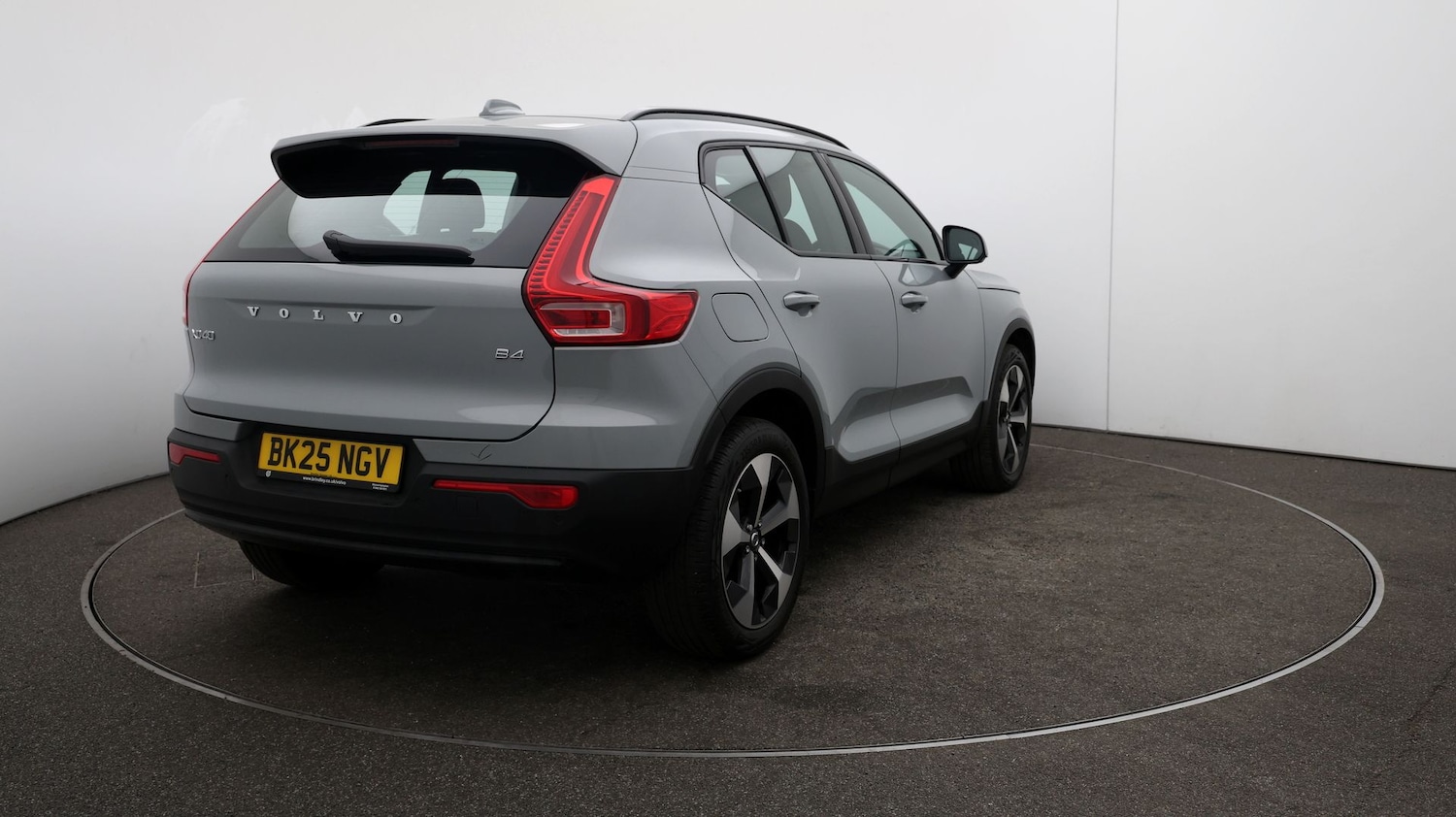 Used Volvo XC40 2025 for sale - 76810622: Photo 46