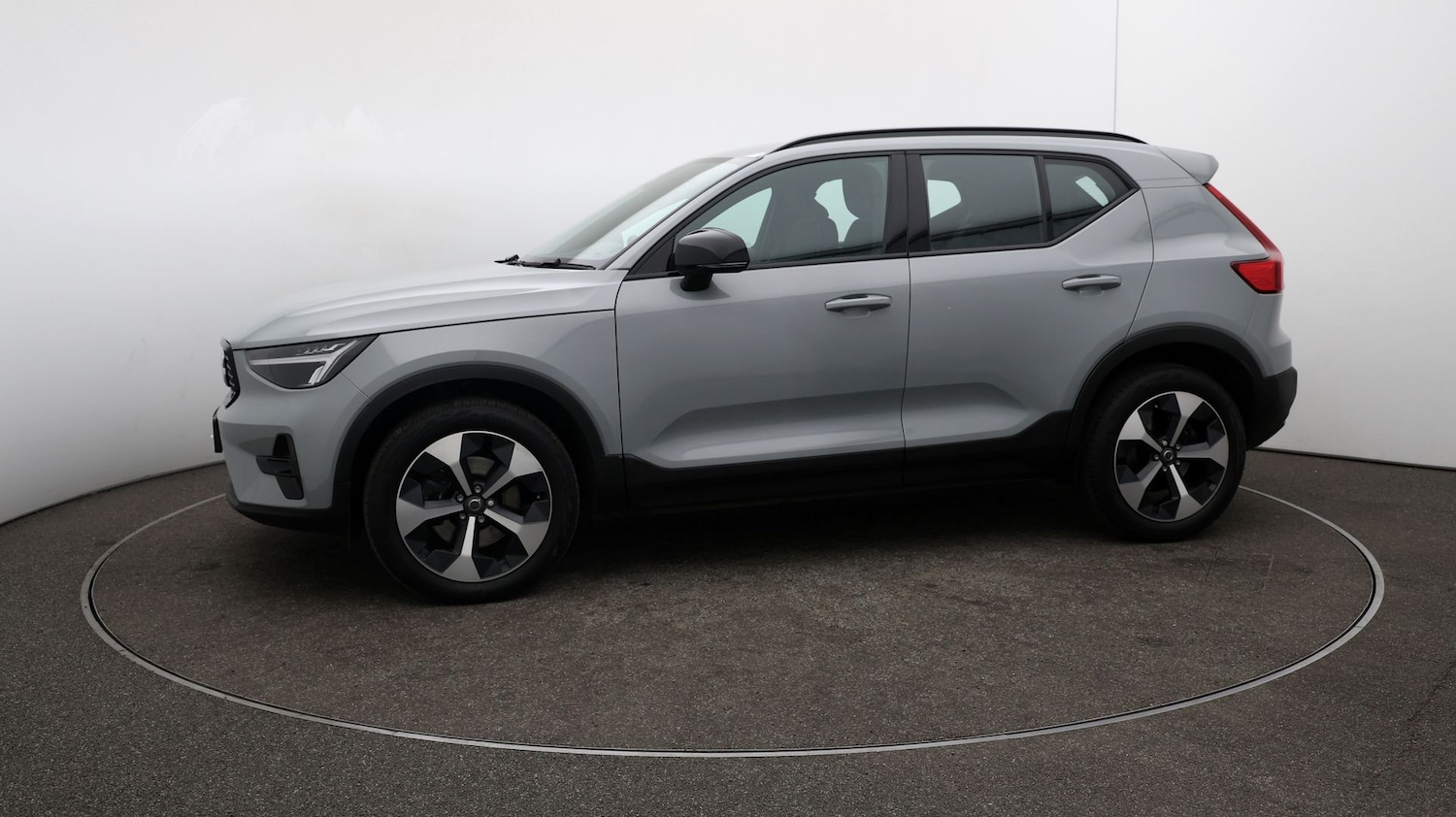 Used Volvo XC40 2025 for sale - 76810622: Photo 57