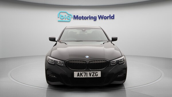 Used BMW 3 Series 2021 for sale - 76152263: Photo 3