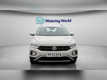 Used Volkswagen T-Roc 2023 for sale - 79340588: Photo