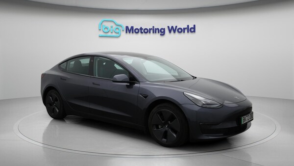 Used Tesla Model 3 2022 for sale - 76215015: Photo 2