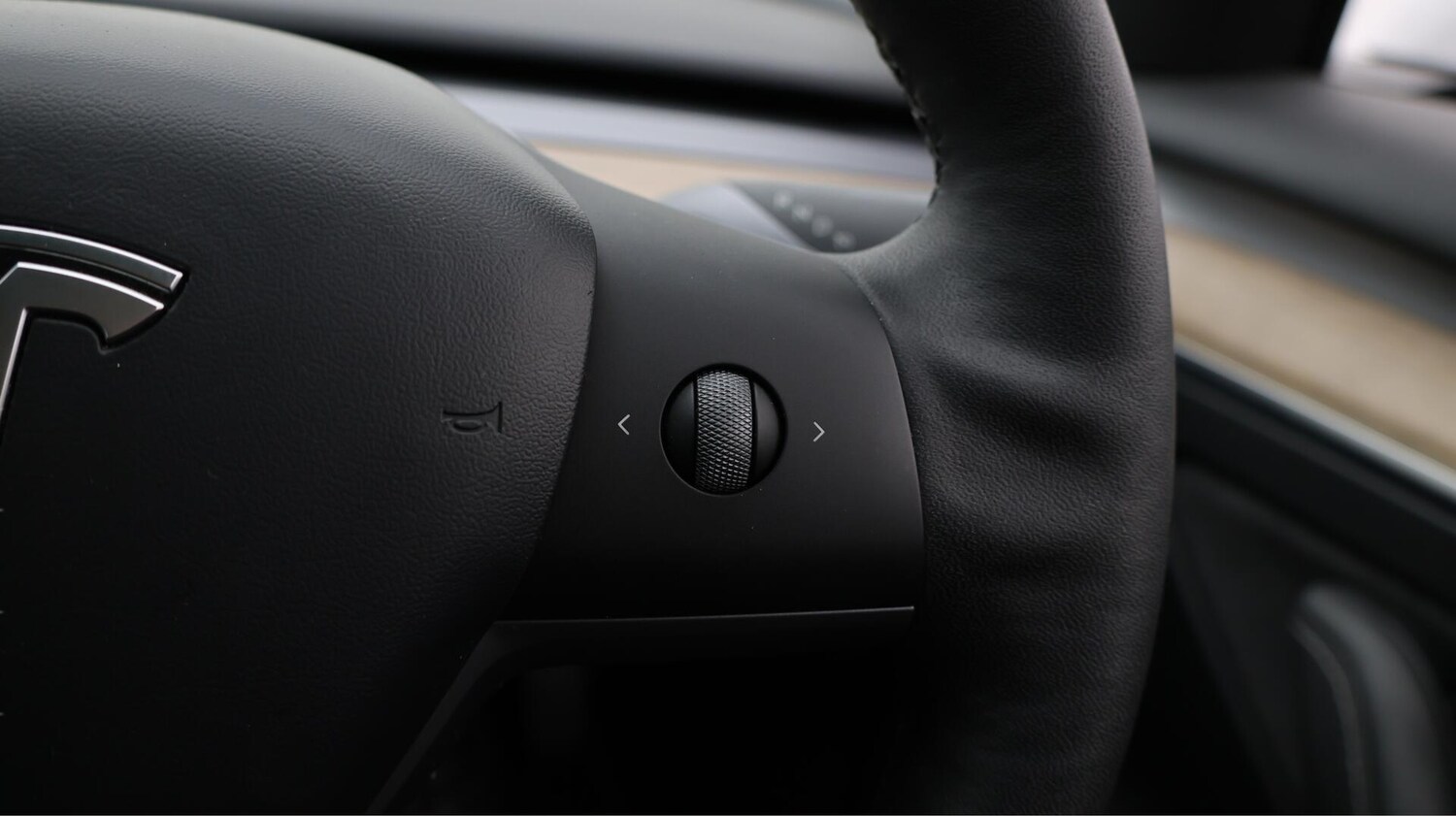 Used Tesla Model 3 2021 for sale - 76714607: Photo 24