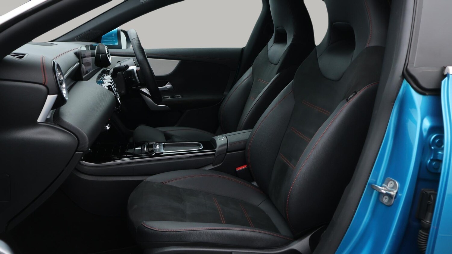 Used Mercedes-Benz CLA 2024 for sale - 75915957: Photo 15