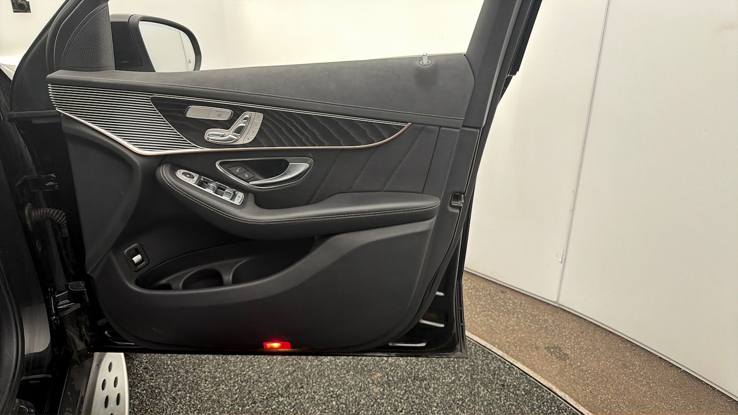 Used Mercedes-Benz EQC for sale - 78201630: Photo 14