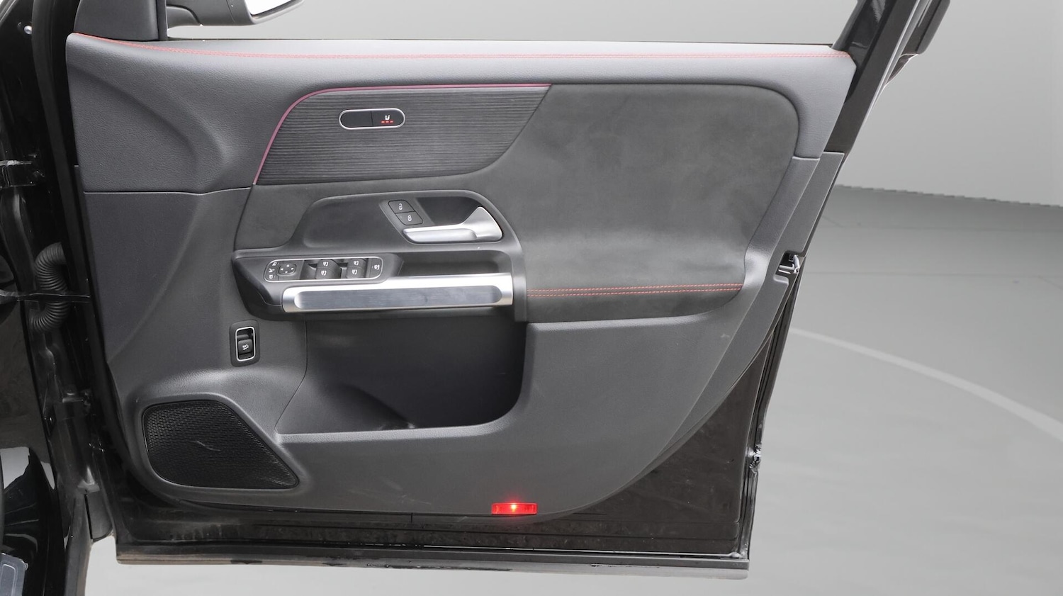 Used Mercedes-Benz EQB 2024 for sale - 76071798: Photo 16