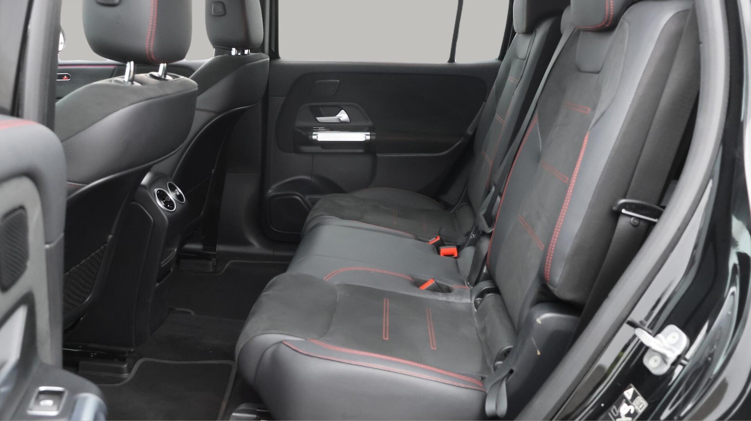 Used Mercedes-Benz EQB 2024 for sale - 76071798: Photo 17