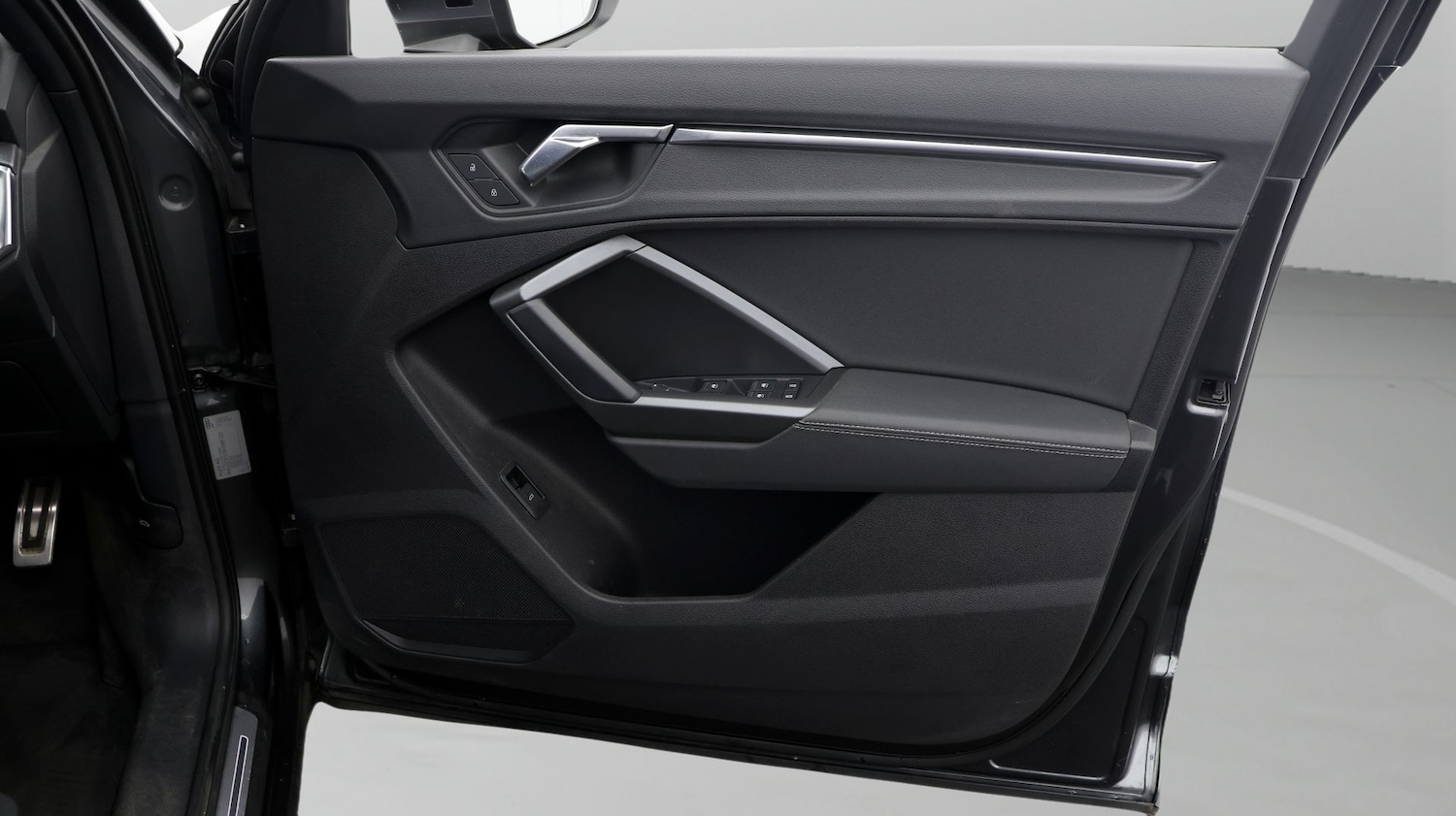 Used Audi Q3 2021 for sale - 77461046: Photo 15