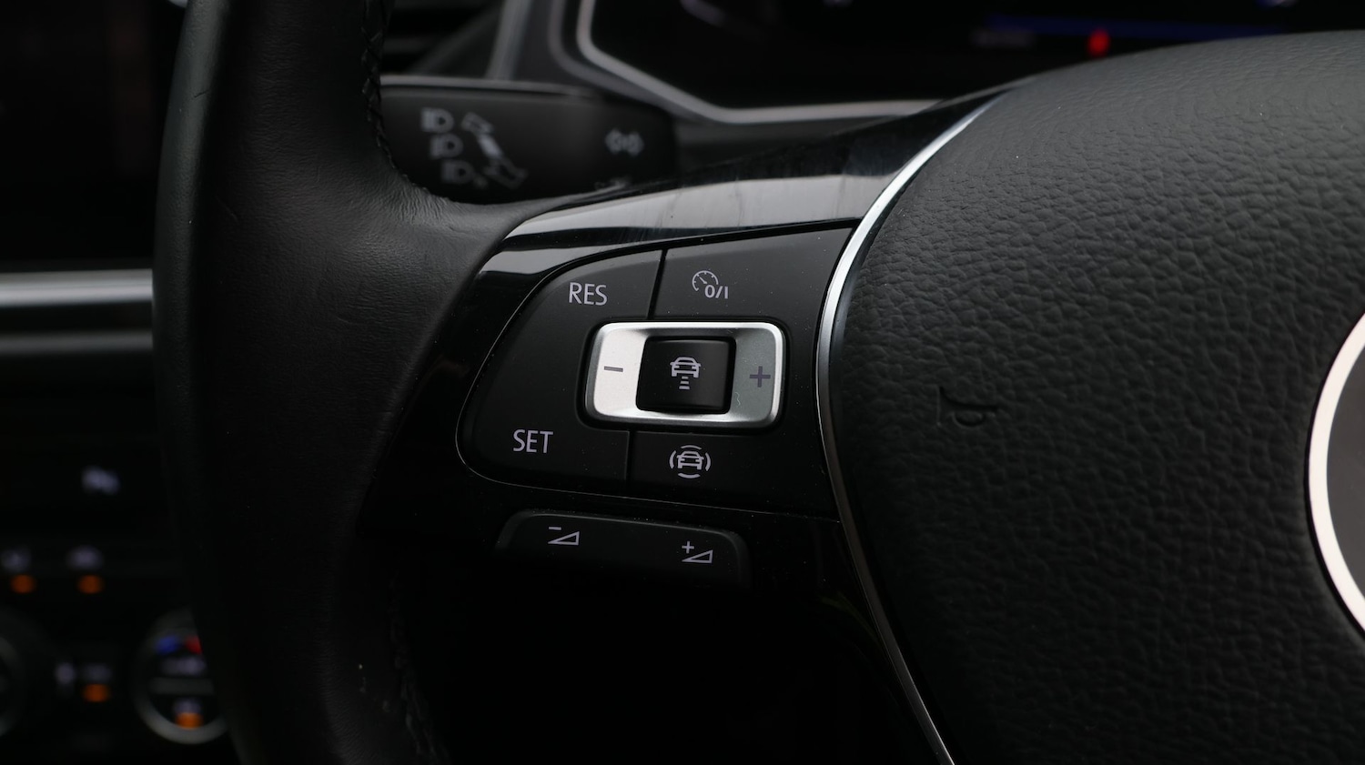 Used Volkswagen T-Roc 2021 for sale - 77431760: Photo 23