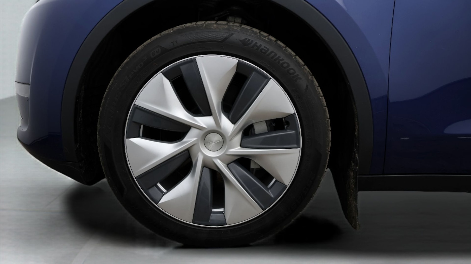 Used Tesla Model Y 2023 for sale - 77303997: Photo 18