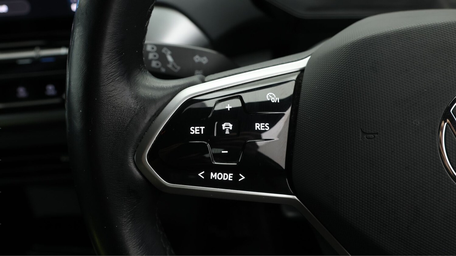 Used Volkswagen ID.4 2022 for sale - 76891698: Photo 23