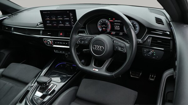 Used Audi A4 Avant 2022 for sale - 76228105: Photo 10