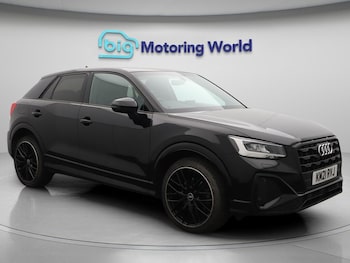 Audi - Q2