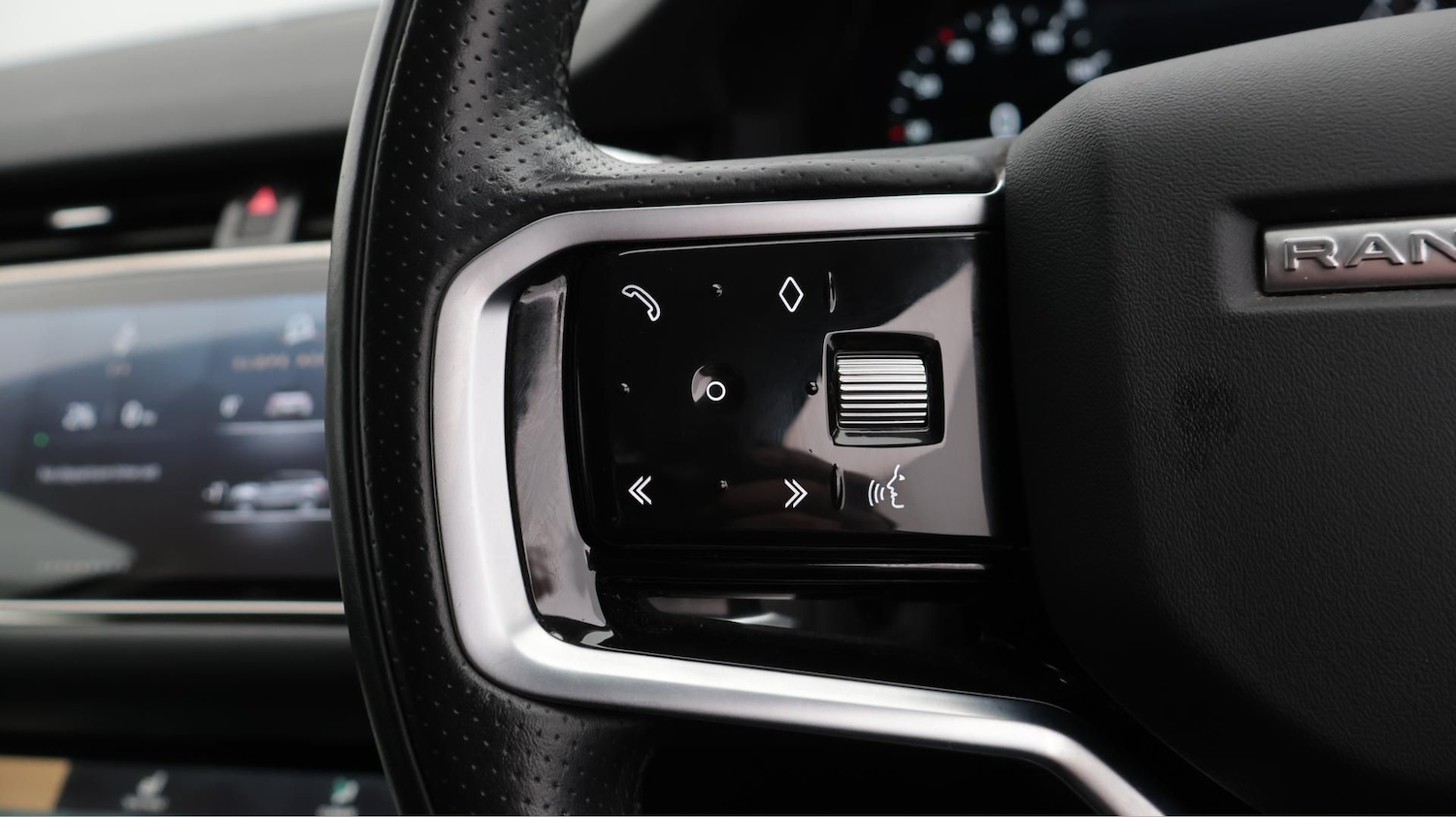 Used Land Rover Range Rover Evoque 2022 for sale - 77404405: Photo 24