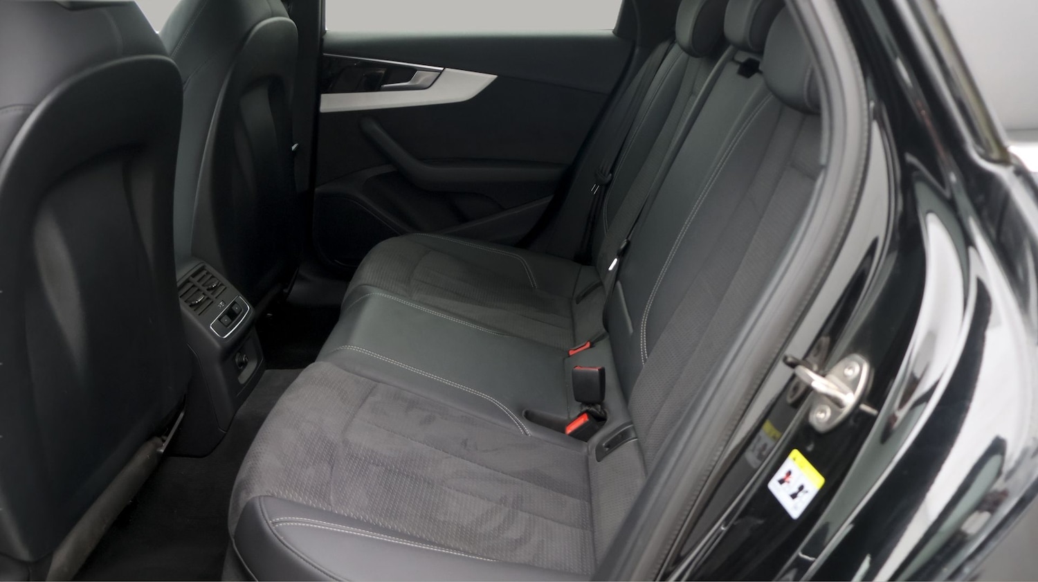 Used Audi A4 2022 for sale - 77675868: Photo 16