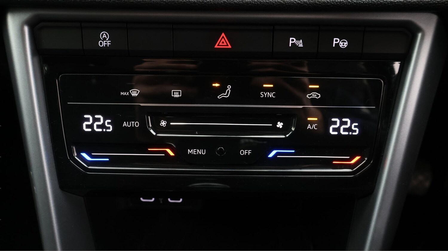 Used Volkswagen T-Roc 2023 for sale - 77745289: Photo 12