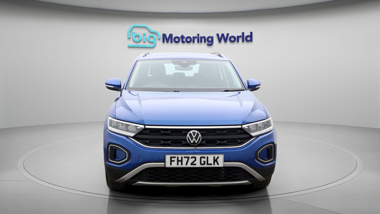 Used Volkswagen T-Roc 2023 for sale - 77745289: Photo 2