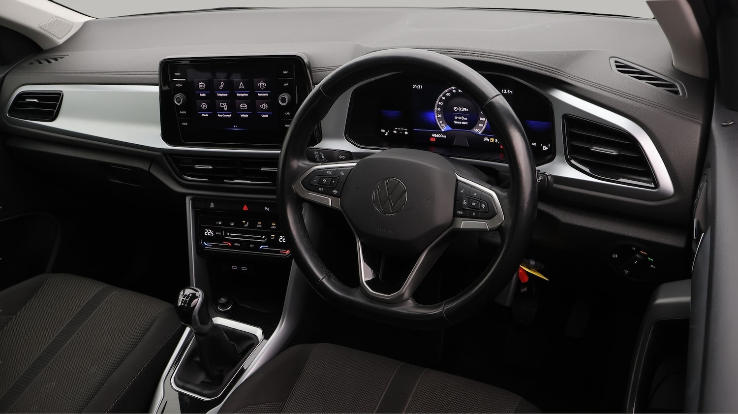 Used Volkswagen T-Roc 2023 for sale - 77745289: Photo 9