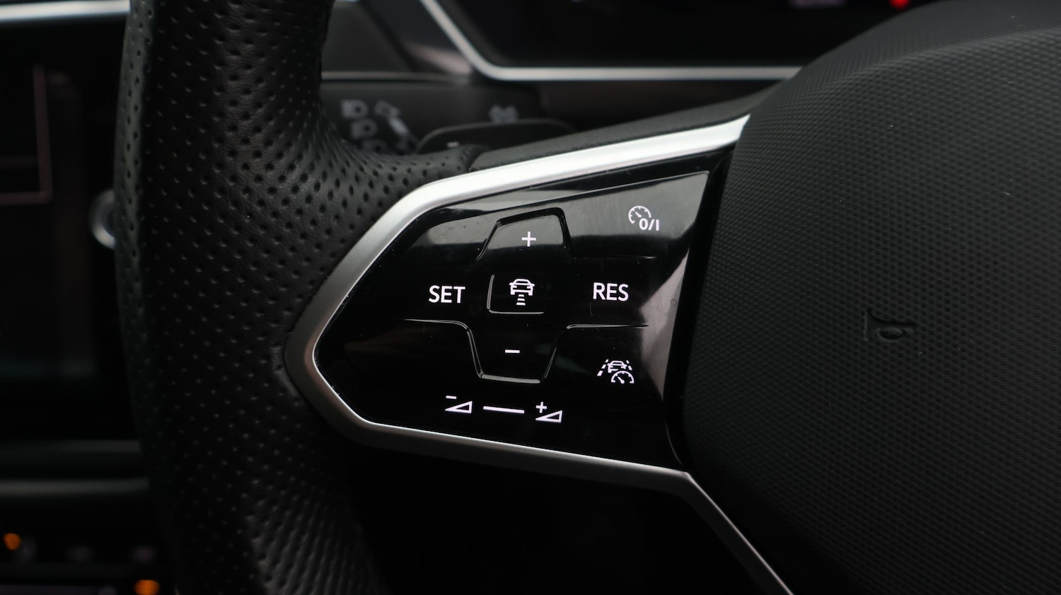 Used Volkswagen Tiguan 2022 for sale - 77618576: Photo 25