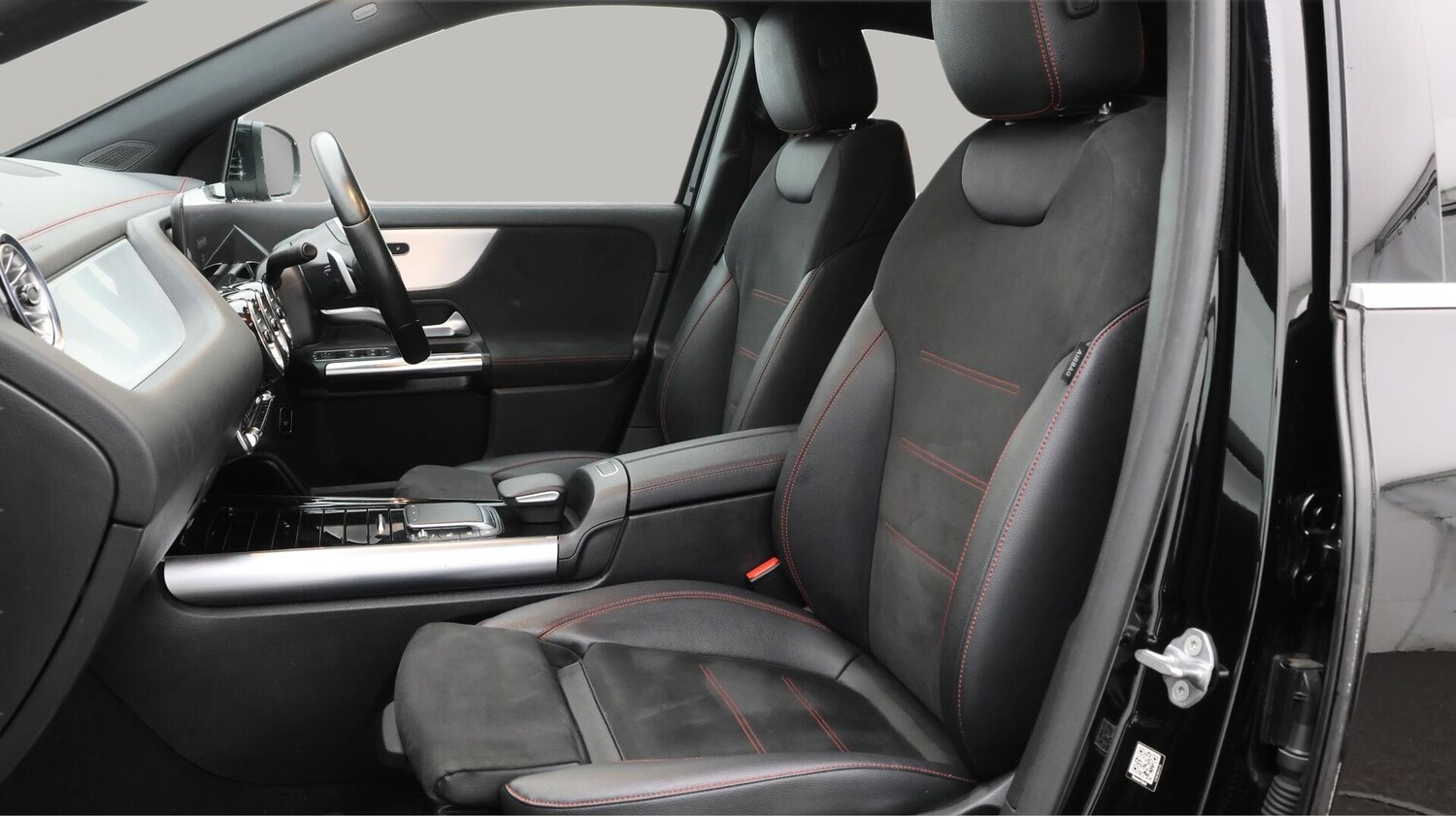 Used Mercedes-Benz EQA 2021 for sale - 76573127: Photo 15