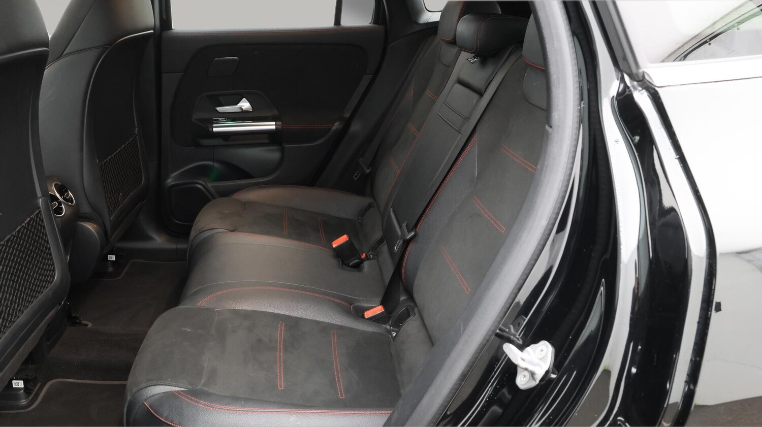 Used Mercedes-Benz EQA 2021 for sale - 76573127: Photo 17